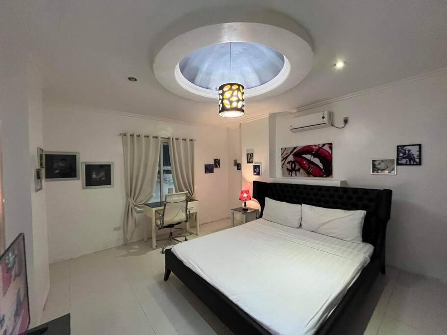 Kandi Big 1 Bedroom King Bed, Free Housekeeping, Wi-Fi Angeles Buitenkant foto