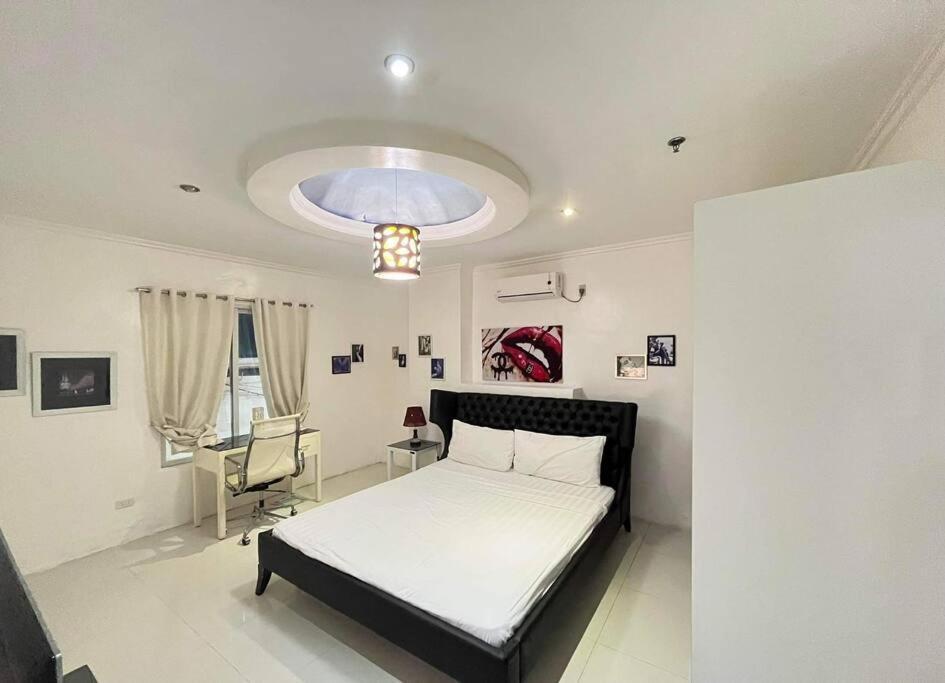 Kandi Big 1 Bedroom King Bed, Free Housekeeping, Wi-Fi Angeles Buitenkant foto