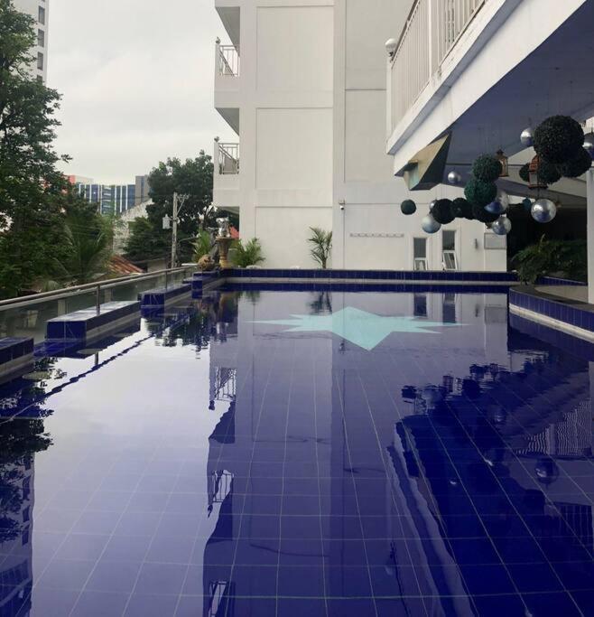 Kandi Big 1 Bedroom King Bed, Free Housekeeping, Wi-Fi Angeles Buitenkant foto